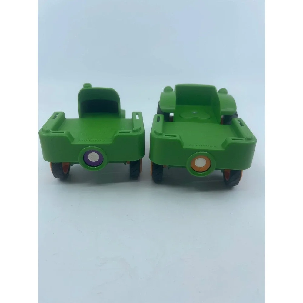 SmartMax My First Farm Tractor Magnetic Building Set Green Horses Fences Farmer